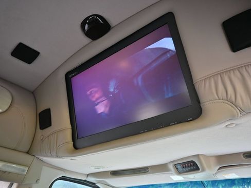 Used 2006 Ford E-150 and Econoline 150 RWD image 22
