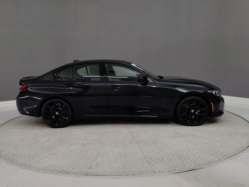 Used 2025 BMW 330i Sedan w/ M Sport Package image 5