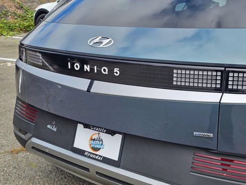 Used 2023 Hyundai Ioniq 5 SEL AWD/4WD image 13