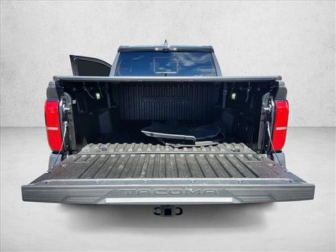 Used 2025 Toyota Tacoma Limited AWD/4WD image 25