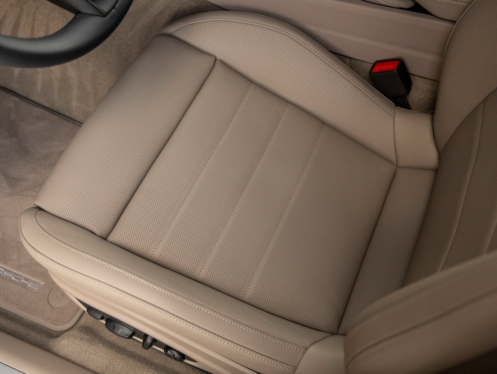 New 2026 Porsche Panamera RWD image 23