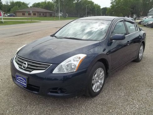Used 2012 Nissan Altima 2.5 S FWD image 2