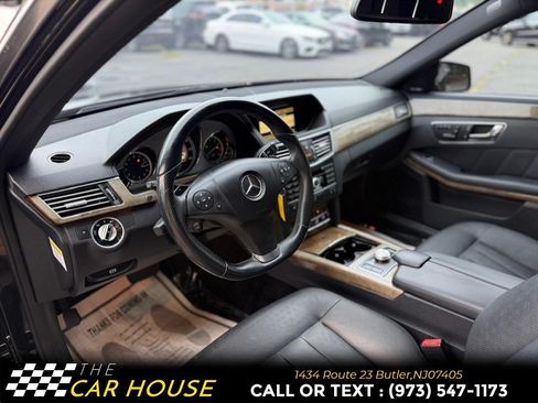 Used 2011 Mercedes-Benz E 550 4MATIC Sedan image 14