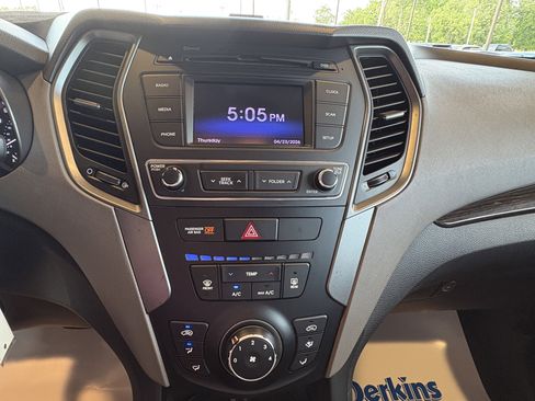 Used 2018 Hyundai Santa Fe Sport FWD image 16