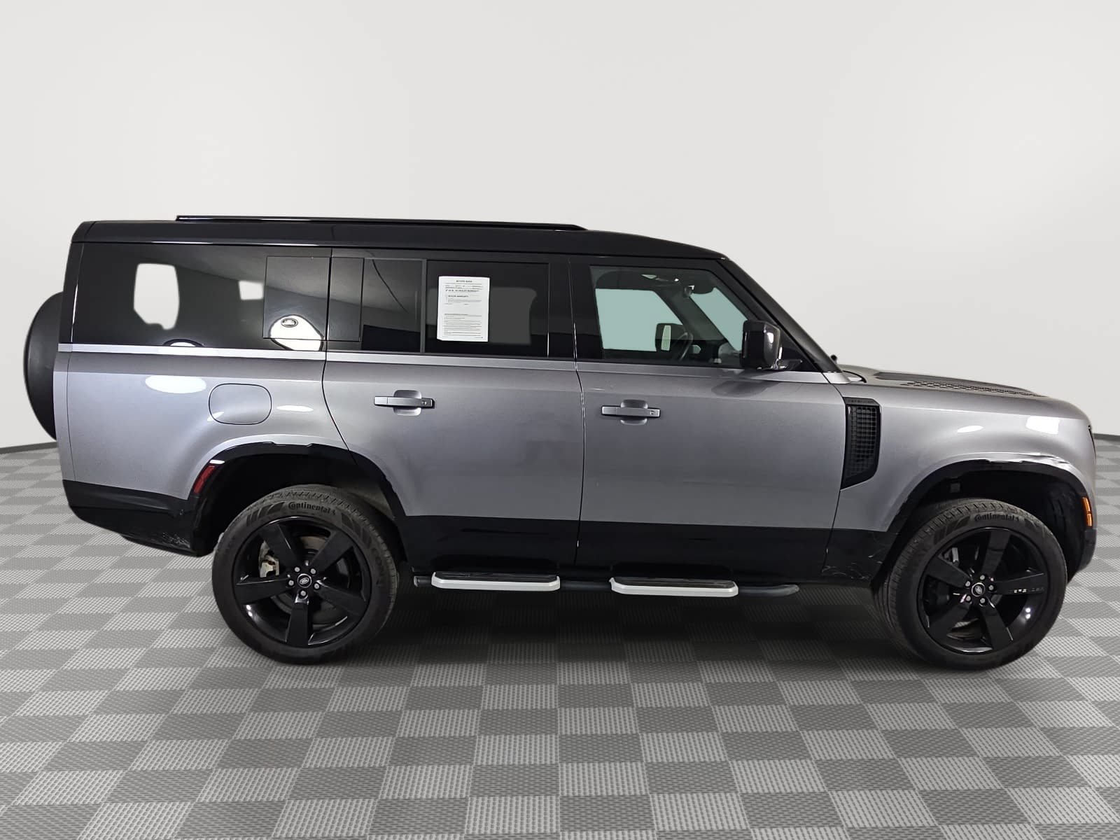 Used 2023 Land Rover Defender 130 X-Dynamic SE AWD/4WD image 7