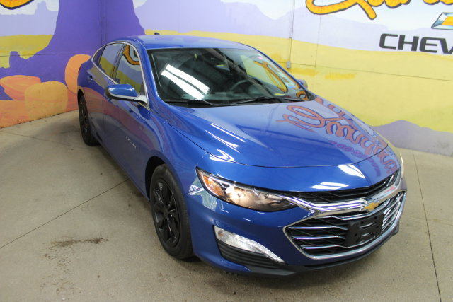 Used 2023 Chevrolet Malibu LT FWD image 2