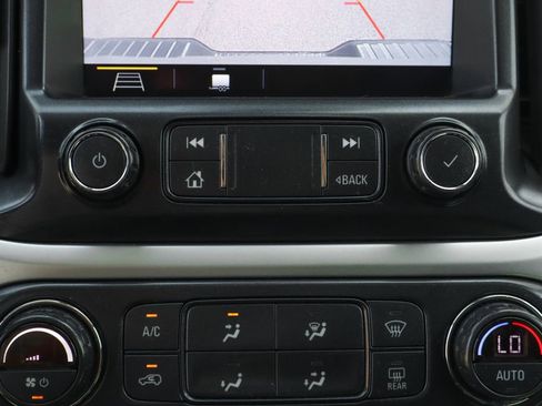 Used 2020 Chevrolet Colorado LT w/ Colorado RST Special Edition image 37