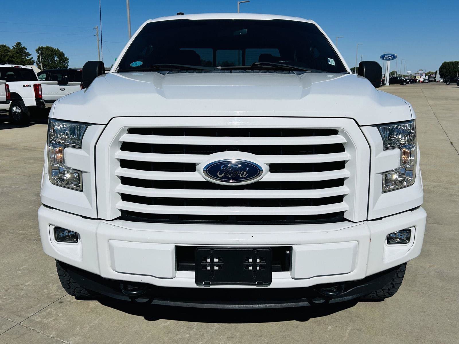 Used 2016 Ford F150 XLT w/ Equipment Group 302A Luxury AWD/4WD image 29