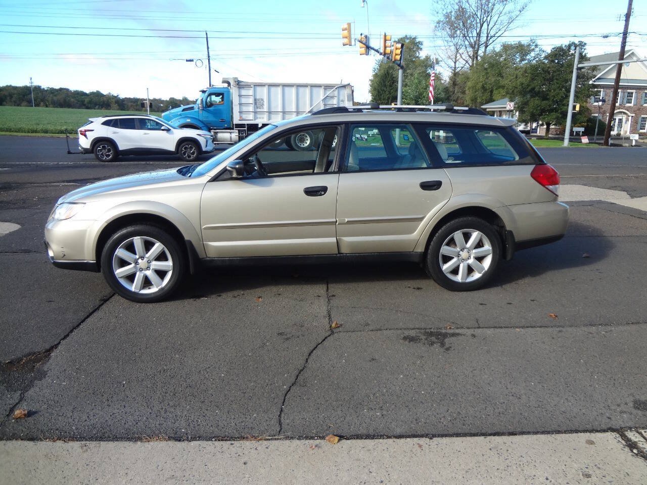 Used 2008 Subaru Outback 2.5i L.L. Bean AWD/4WD image 3