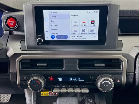 Used 2025 Toyota 4Runner TRD Off-Road image 23