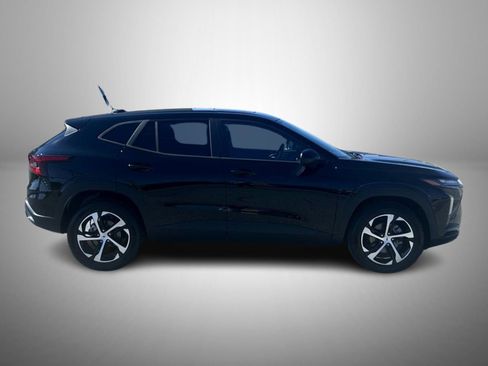 New 2026 Chevrolet Trax RS w/ Sunroof Package image 4