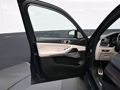 Used 2020 BMW X5 M50i w/ Executive Package AWD/4WD image 8