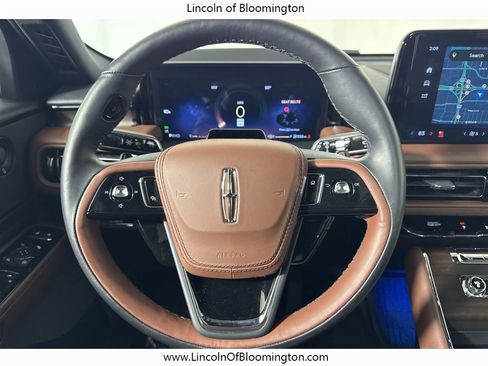 Certified 2025 Lincoln Aviator Reserve w/ Illumination Package image 30
