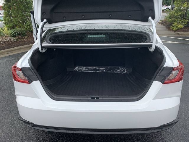 Used 2026 Toyota Camry SE w/ Convenience Package FWD image 32
