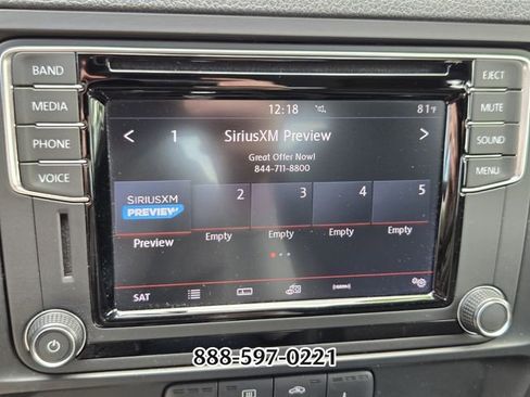 Used 2017 Volkswagen Jetta SE FWD image 22