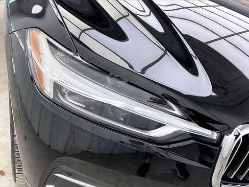 Used 2020 Volvo XC60 T5 Inscription w/ Protection Package Premier image 26