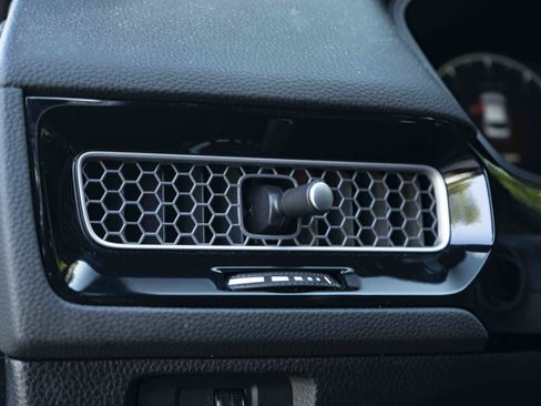 Used 2024 Honda Civic Sport image 39