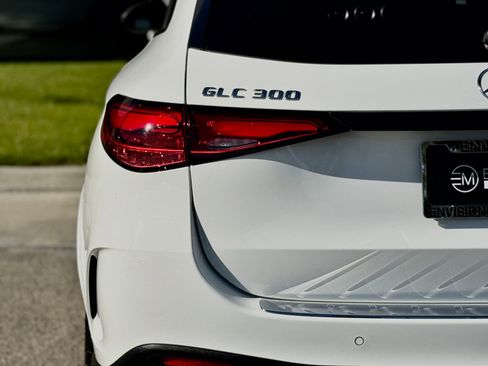 Used 2023 Mercedes-Benz GLC 300 image 13