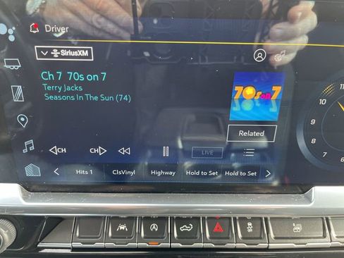 Used 2023 Chevrolet Silverado 1500 LT image 14