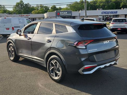 Used 2023 Kia Sportage LX AWD/4WD image 6