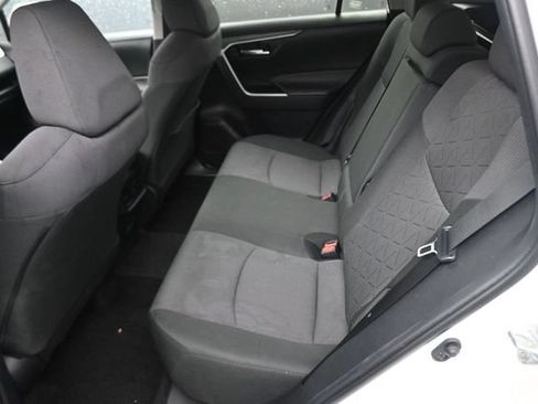 Used 2024 Toyota RAV4 XLE FWD image 19