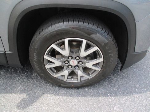 Used 2020 GMC Acadia SLE image 33