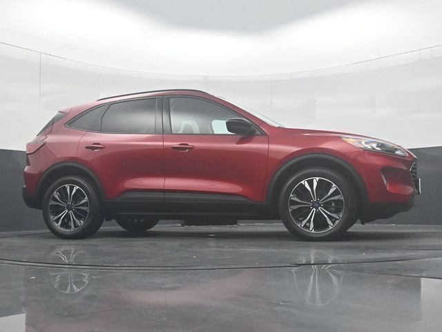 Used 2022 Ford Escape SEL w/ SEL Stealth AWD Package image 34