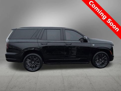 Used 2025 Cadillac Escalade Sport w/ LPO, ONYX Package image 7