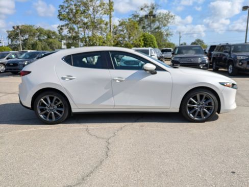 Used 2023 MAZDA MAZDA3 s image 3