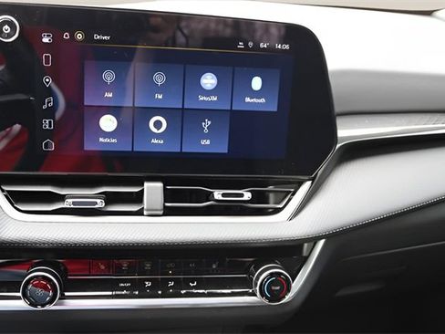 Used 2025 Chevrolet Equinox LT w/ Midnight Edition image 21