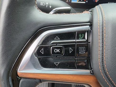 Used 2022 Jeep Grand Cherokee L Summit AWD/4WD image 37