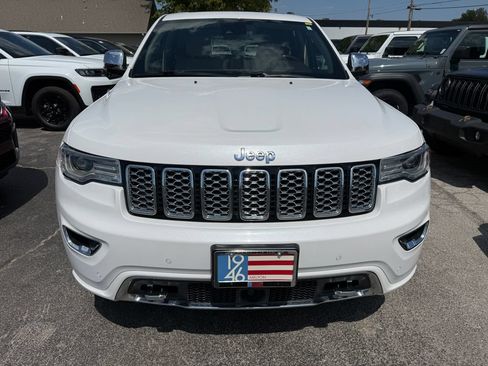 Used 2019 Jeep Grand Cherokee Overland AWD/4WD image 7