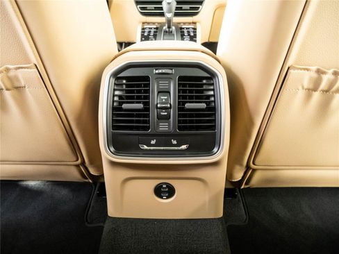 New 2026 Porsche Macan Turbo AWD/4WD image 21