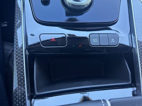 Used 2026 Cadillac Escalade V w/ LPO, ONYX Package image 33