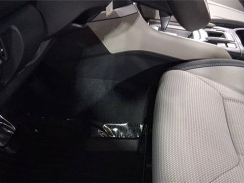 Used 2023 Subaru Forester image 24