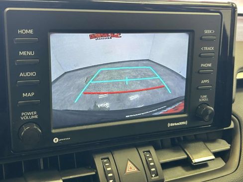 Used 2022 Toyota RAV4 XLE Premium FWD image 27