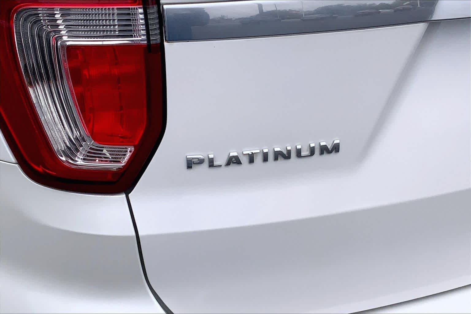 Used 2017 Ford Explorer Platinum AWD/4WD image 10