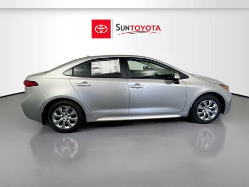 New 2026 Toyota Corolla LE image 2