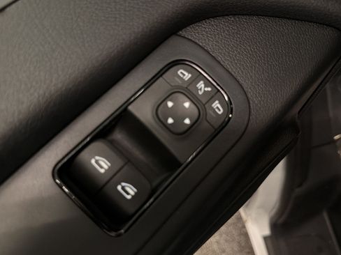 New 2025 Mercedes-Benz Sprinter 2500 image 13