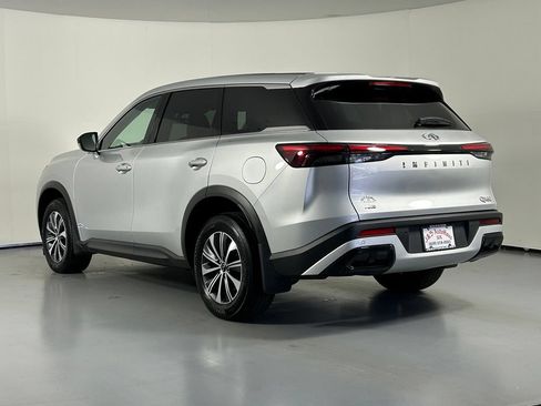 Used 2023 INFINITI QX60 Pure AWD/4WD image 5