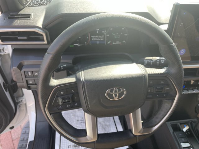 Used 2025 Toyota 4Runner Limited AWD/4WD image 11