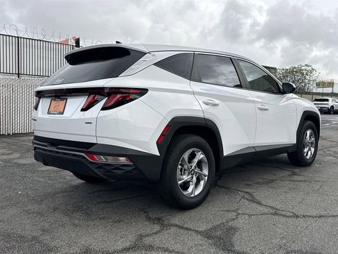 Used 2024 Hyundai Tucson SE AWD/4WD image 3