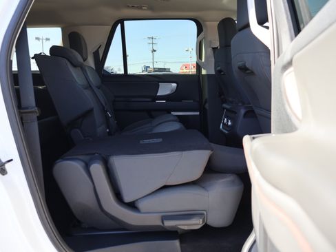 Used 2025 Ford Expedition Max Active image 35
