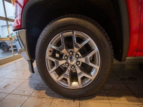 Certified 2014 GMC Sierra 1500 SLT w/ SLT Crew Cab Value Package image 31