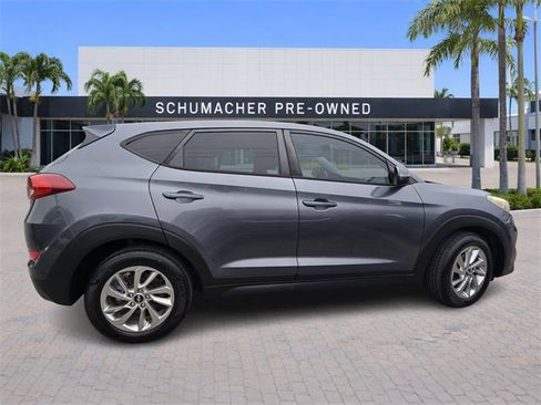 Used 2017 Hyundai Tucson SE image 8