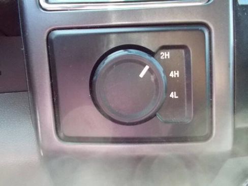 Used 2020 Ford F150 XLT image 14