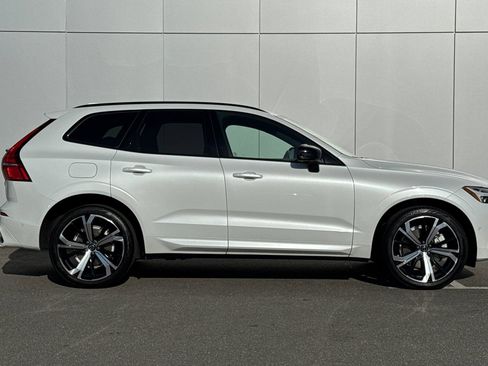 Used 2024 Volvo XC60 T8 Ultimate w/ Protection Package Premier AWD/4WD image 6