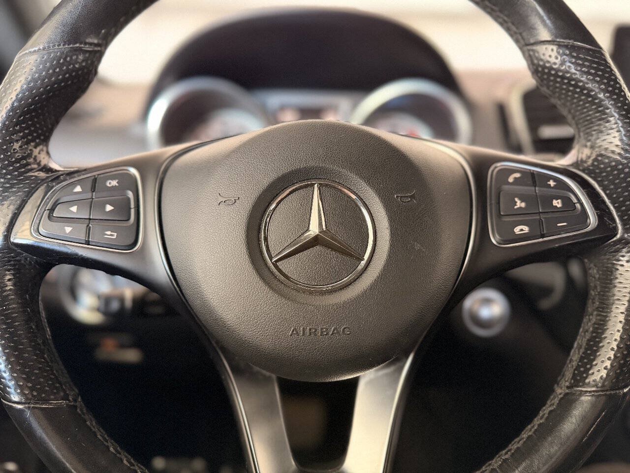 Used 2018 Mercedes-Benz GLE 350 4MATIC image 23