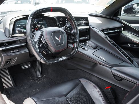 Used 2024 Chevrolet Corvette Z06 RWD image 31