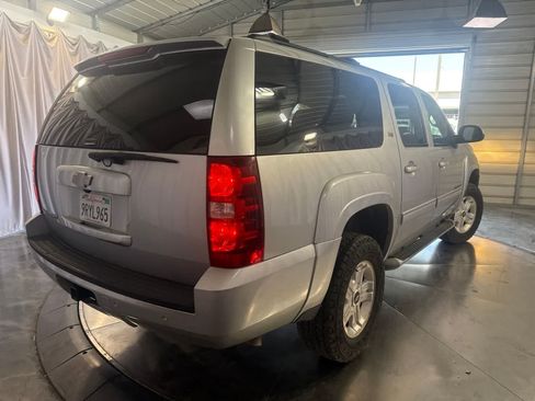 Used 2013 Chevrolet Suburban LT AWD/4WD image 5